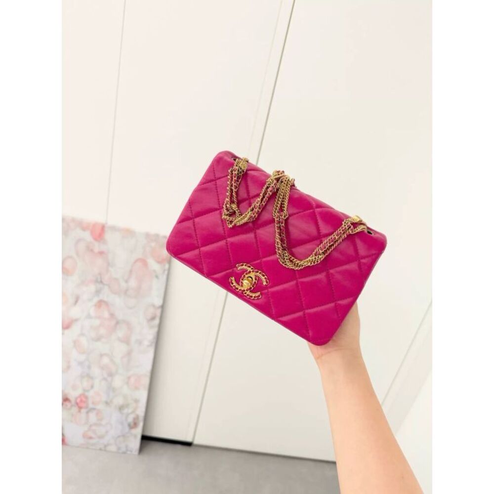 Chanel Women Pre-Loved Bag Very Good Condition